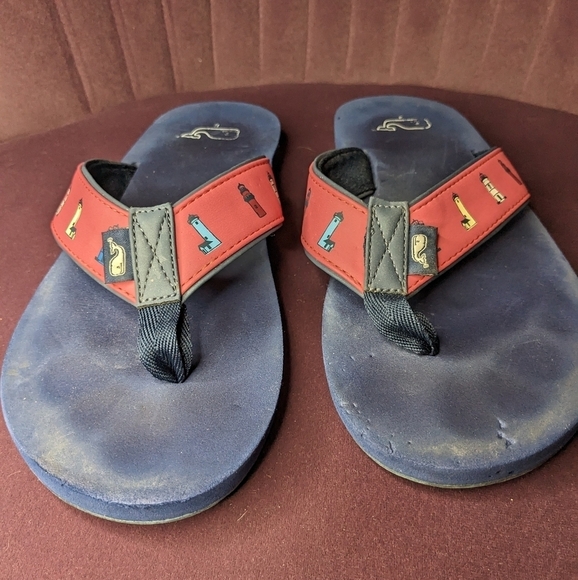 Vineyard Vine Men's Size 8 Navy & Pink Flip Flops w/ Lighthouses - Picture 2 of 6